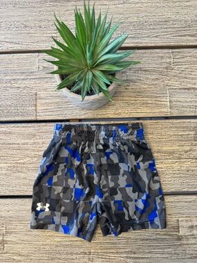Baby boys Under Armour Blue Camo Athletic Shorts, Sz 18 months